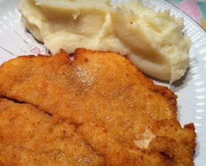 Milanesa de pollo c/ pure